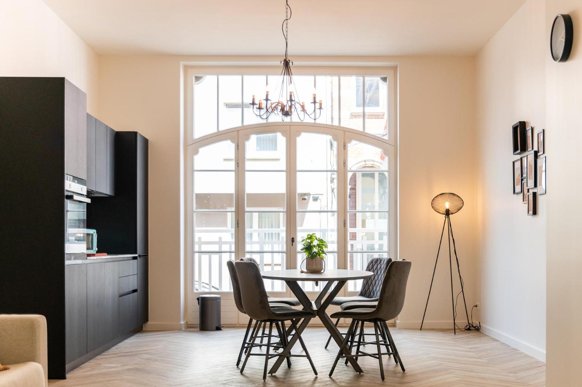 Beautiful Renovated Apartment In An Authentic Building Οστένδη Εξωτερικό φωτογραφία