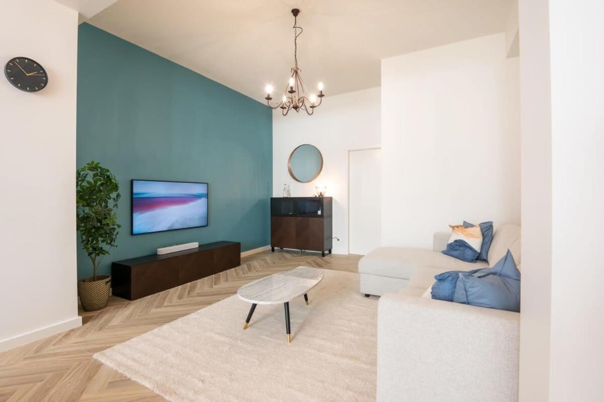 Beautiful Renovated Apartment In An Authentic Building Οστένδη Εξωτερικό φωτογραφία